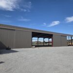 Bâtiment de stockage bi-pente de 20 m avec portes coulissantes, Dépt 02
